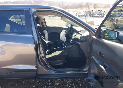 2021 Nissan Kicks S Xtronic Cvt из США, поврежденный, VIN 3N1CP5BV5ML493989